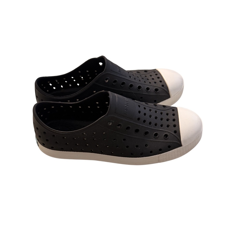 Native Shoes Jefferson Kids Slip-On Sneakers Black Size C9